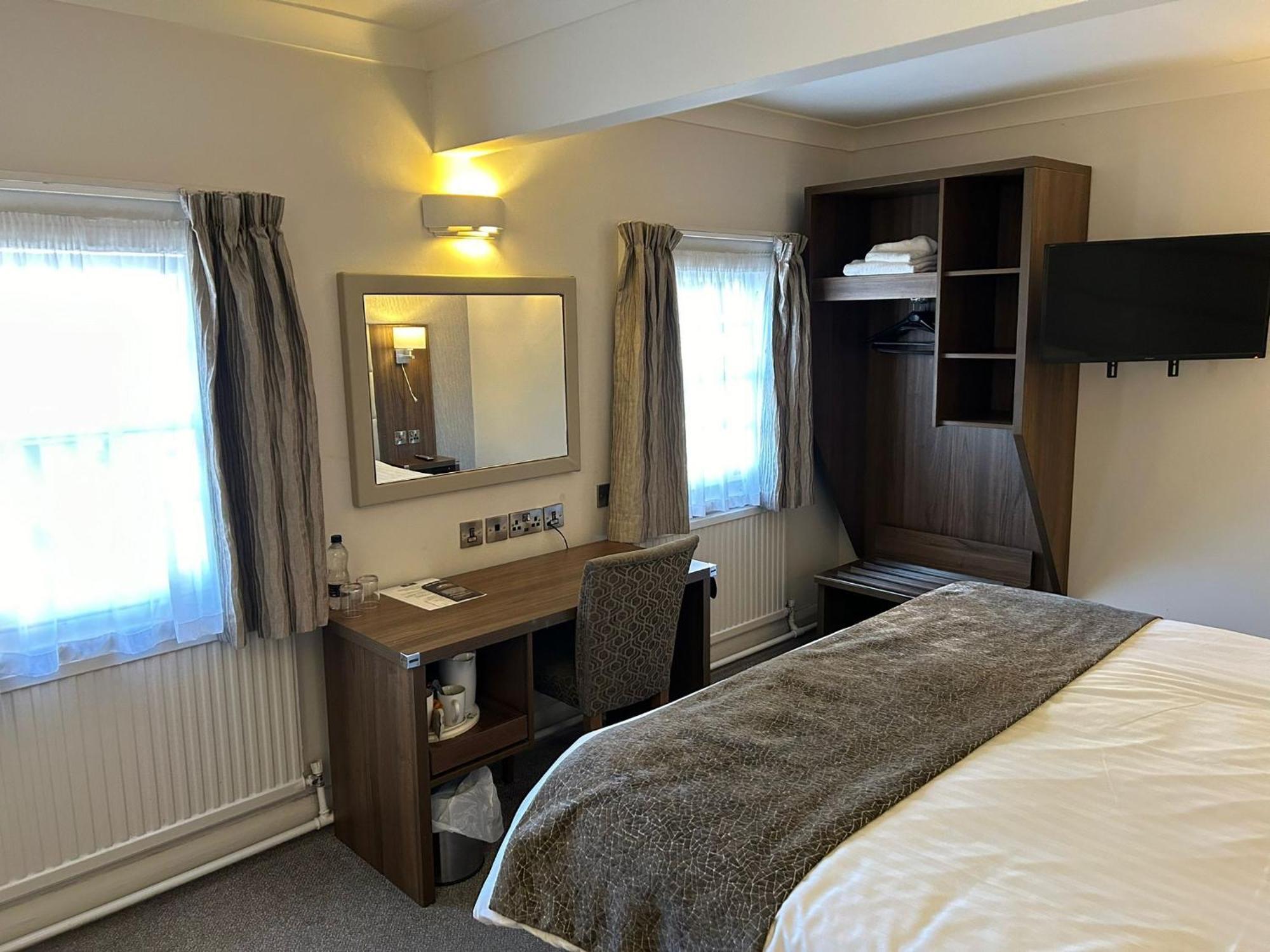 The Hind Hotel Wellingborough Habitación foto